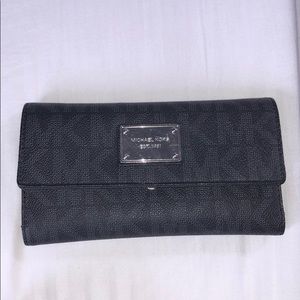 REAL MICHAEL KORS WALLET, BLACK